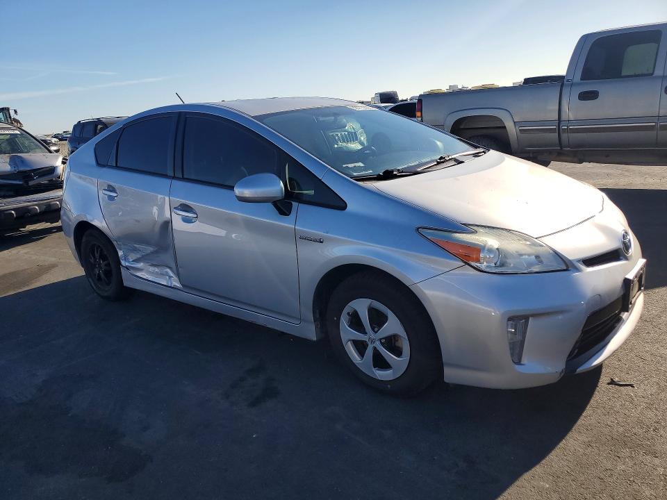 Photo 4 from auction – 2013 TOYOTA PRIUS with VIN JTDKN3DU4D5633893