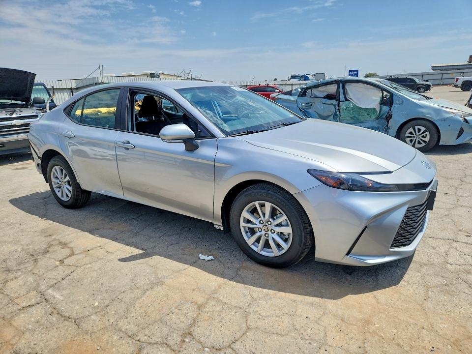 Photo 4 from auction – 2026 TOYOTA CAMRY with VIN 4T1DAACK7TU761683