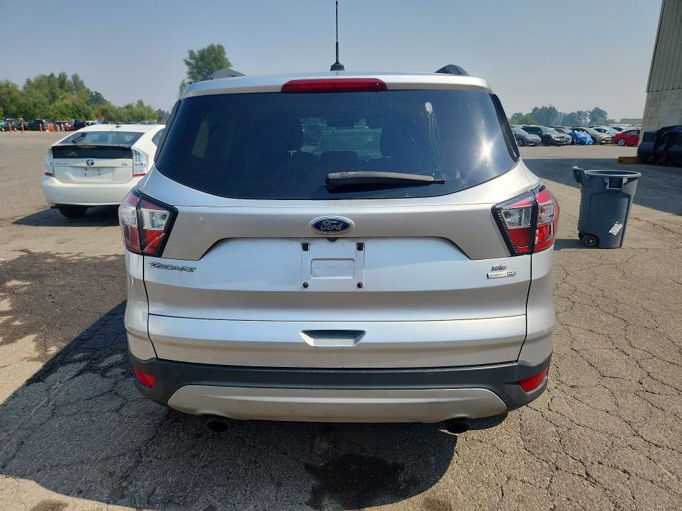 Photo 6 from auction – 2018 FORD ESCAPE with VIN 1FMCU9GD7JUC60948