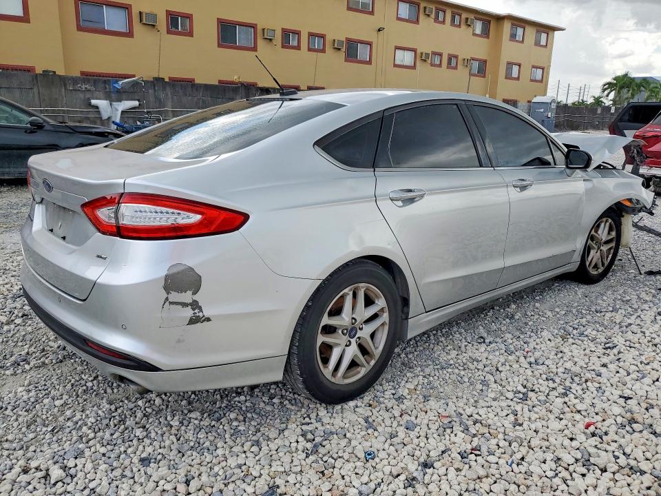 Zdjęcie 3 z aukcji – 2016 FORD FUSION z VIN 3FA6P0H78GR266910