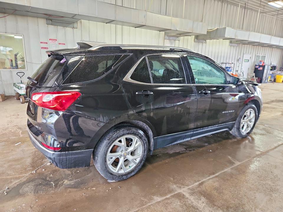 Photo 3 from auction – 2020 CHEVROLET EQUINOX with VIN 2GNAXVEX0L6177945