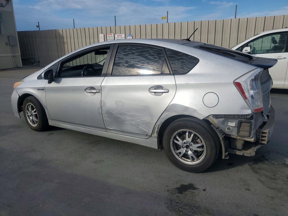 Photo 2 from auction – 2010 TOYOTA PRIUS with VIN JTDKN3DU1A0171317