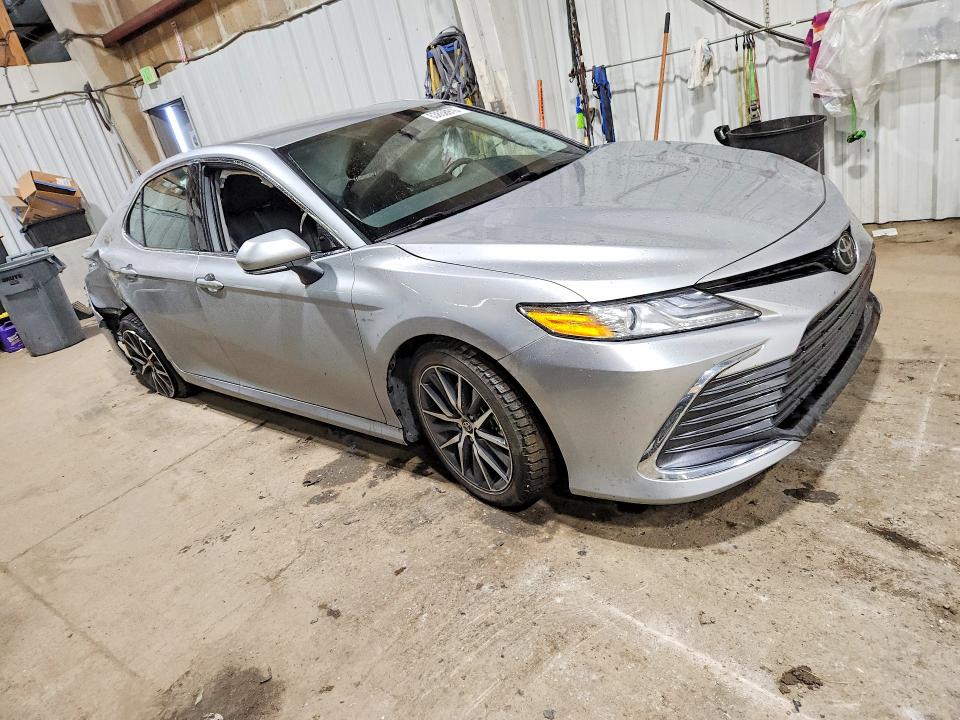 Photo 4 from auction – 2024 TOYOTA CAMRY with VIN 4T1F11BK1RU128907