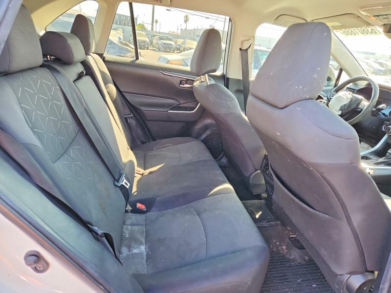 Photo 11 from auction – 2020 TOYOTA RAV4 with VIN 2T3W1RFV9LW069154