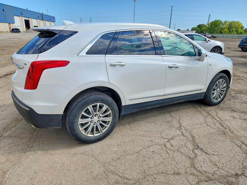 Photo 3 from auction – 2017 CADILLAC XT5 with VIN 1GYKNDRS4HZ113148