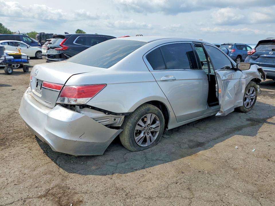 Photo 3 from auction – 2012 HONDA ACCORD with VIN 1HGCP2F65CA023080