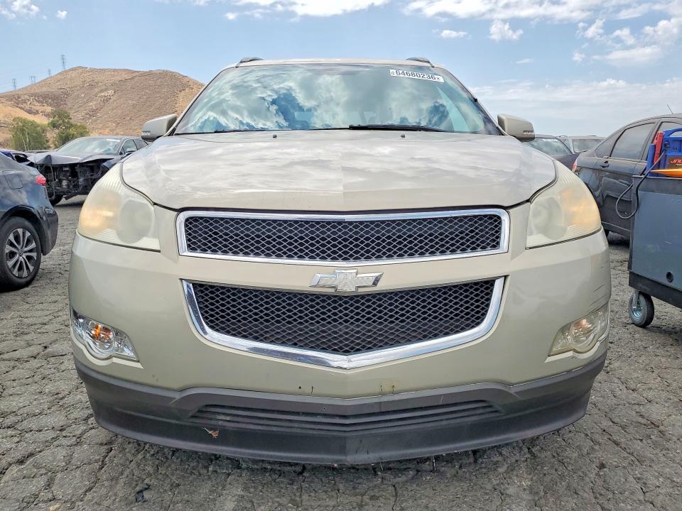 Photo 5 from auction – 2010 CHEVROLET TRAVERSE with VIN 1GNLRFED0AJ196929