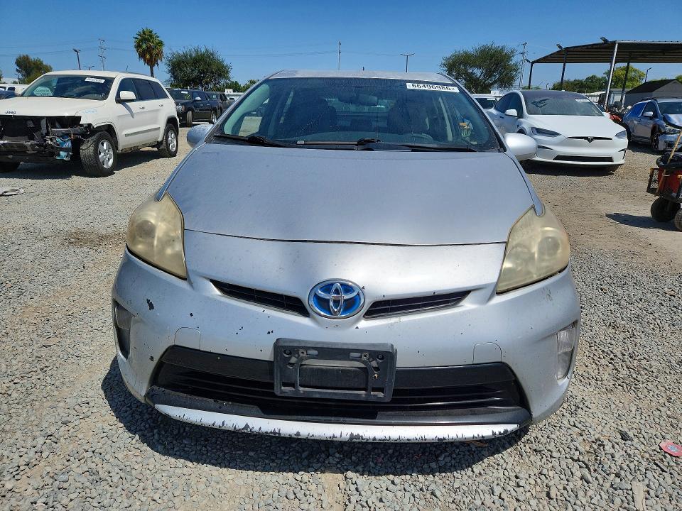 Photo 5 from auction – 2012 TOYOTA PRIUS with VIN JTDKN3DU4C5496341