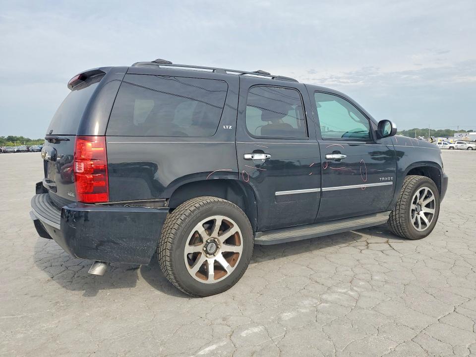 Foto 3 de la subasta – 2011 CHEVROLET TAHOE con VIN 1GNSKCE09BR181165