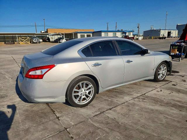 Photo 3 from auction – 2010 NISSAN MAXIMA with VIN 1N4AA5AP4AC839701