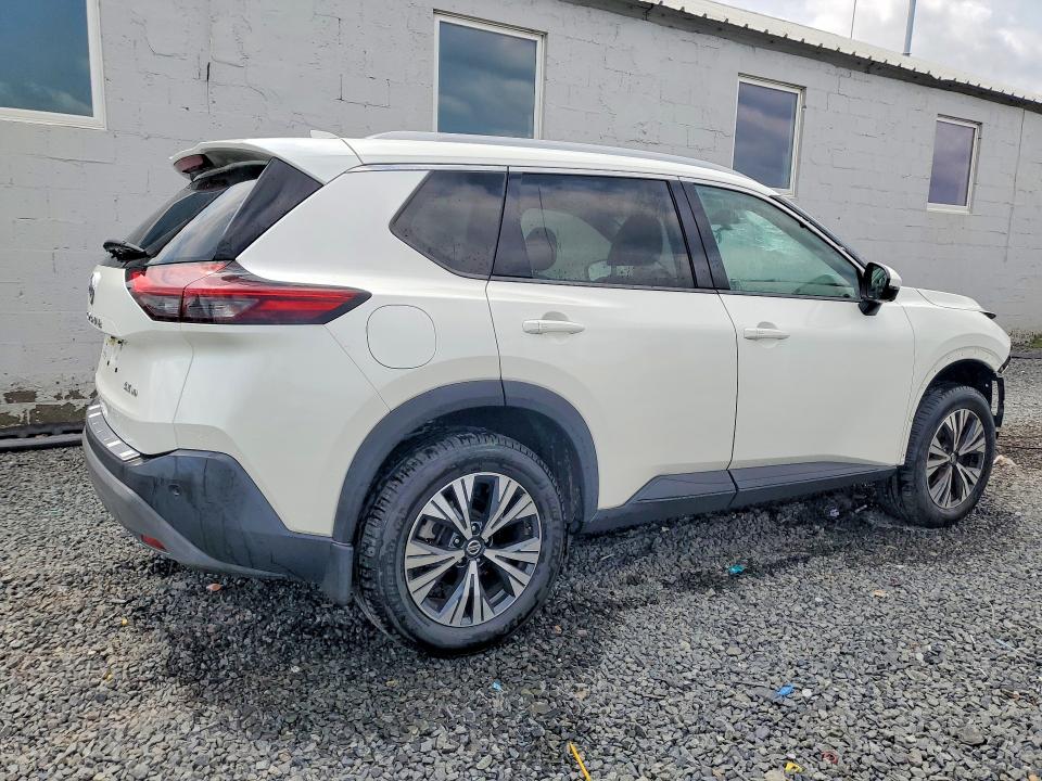 Zdjęcie 3 z aukcji – 2021 NISSAN ROGUE z VIN 5N1AT3BB1MC822575