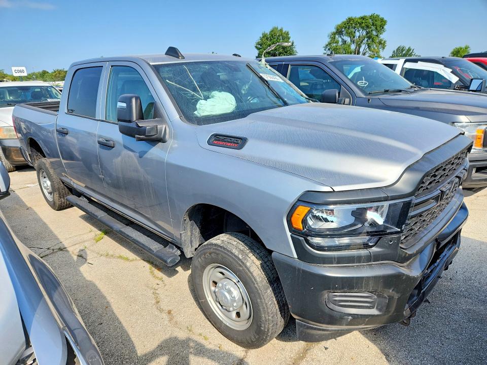 Foto 4 de la subasta – 2024 RAM 2500 con VIN 3C6UR5CJ5RG355688