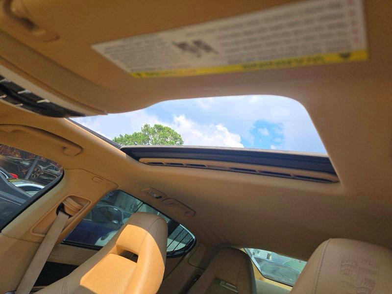 Photo 13 from auction – 2015 PORSCHE PANAMERA with VIN WP0AA2A72FL000498