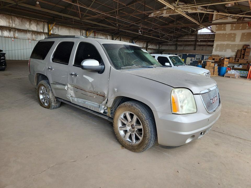 Photo 4 from auction – 2008 GMC YUKON with VIN 1GKFK63858J236128