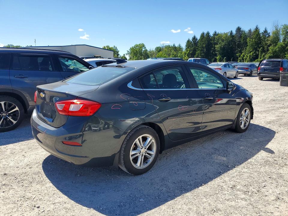 Photo 3 from auction – 2017 CHEVROLET CRUZE with VIN 1G1BE5SM5H7233259