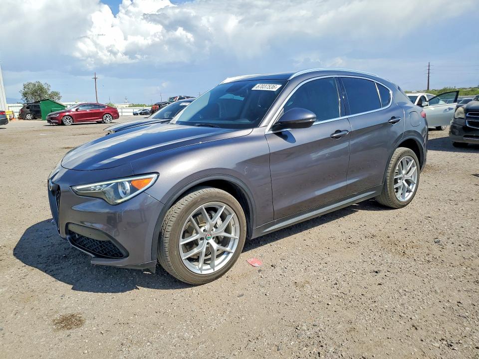 2018 ALFA ROMEO STELVIO