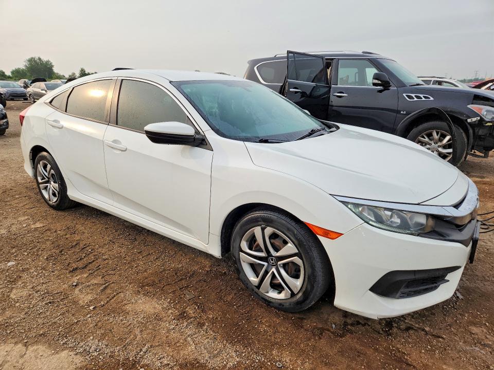 Photo 4 from auction – 2018 HONDA CIVIC with VIN 19XFC2F51JE023490
