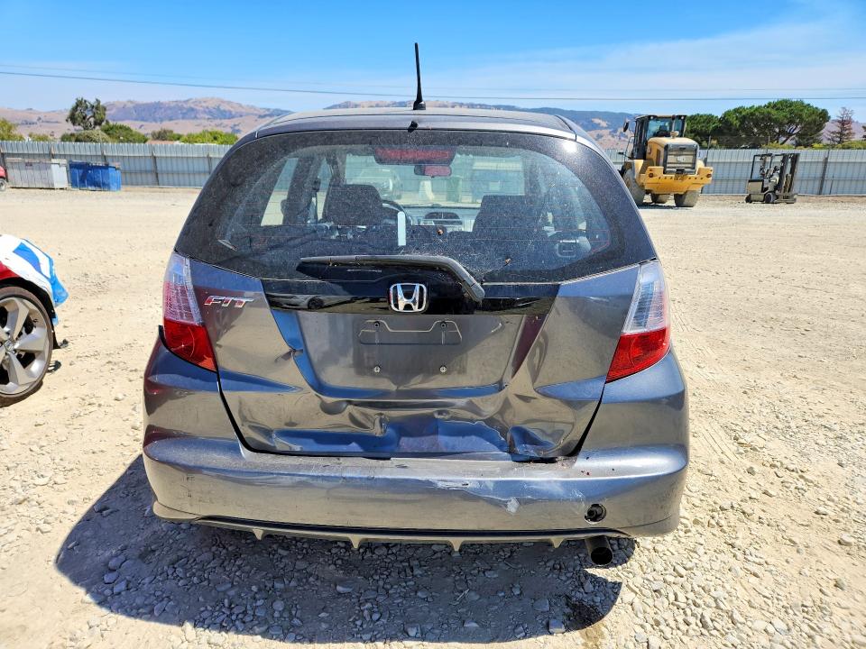 Photo 6 from auction – 2013 HONDA FIT with VIN JHMGE8H35DC032667