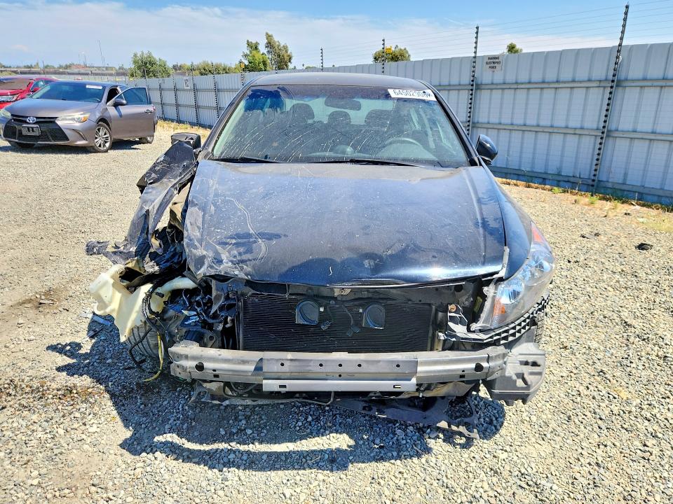 Photo 5 from auction – 2010 HONDA ACCORD with VIN 1HGCP2F71AA030338