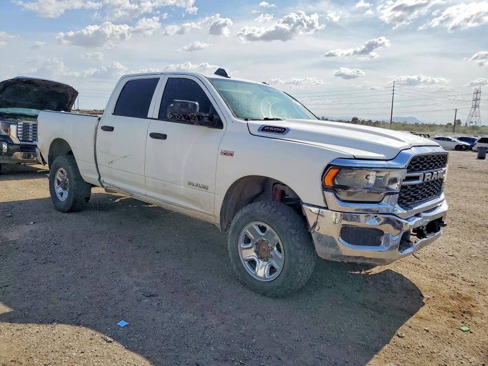 Photo 4 from auction – 2020 RAM 2500 with VIN 3C6UR5CJ0LG304252
