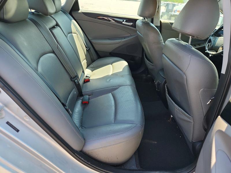 Photo 10 from auction – 2011 HYUNDAI SONATA with VIN 5NPEC4AC4BH180196