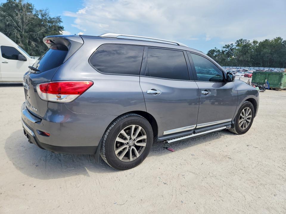 Photo 3 from auction – 2016 NISSAN PATHFINDER with VIN 5N1AR2MN3GC667595