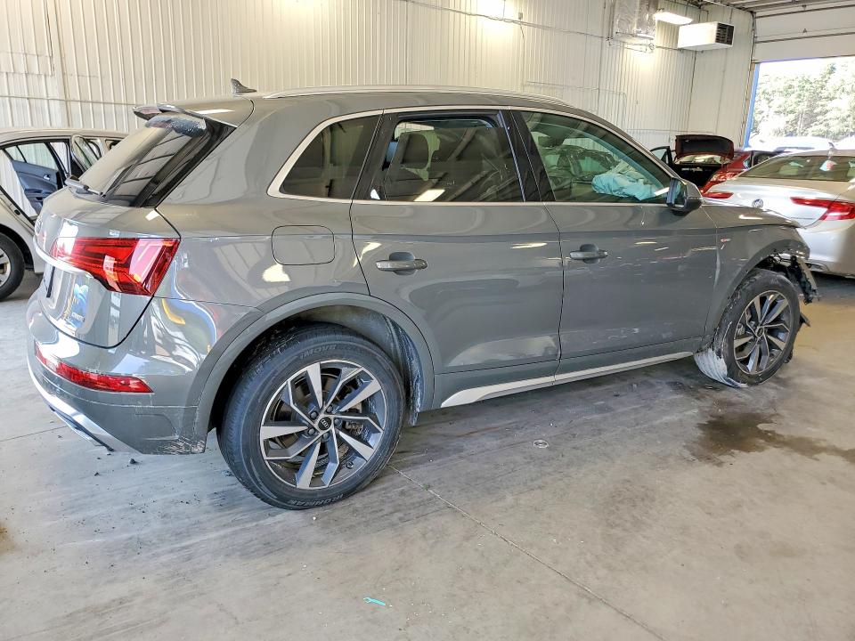 Photo 3 from auction – 2023 AUDI Q5 with VIN WA1EAAFY3P2099329