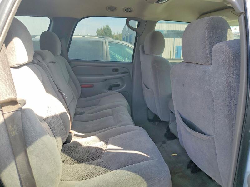 Снимка 11 от търг – 2004 CHEVROLET TAHOE с VIN 1GNEC13T04J124429