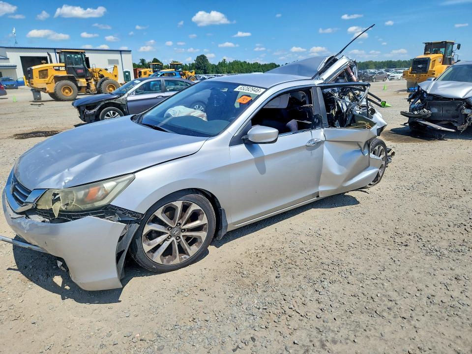 HONDA ACCORD 2013 with VIN 1HGCR2F5XDA090373 - Photo from auction