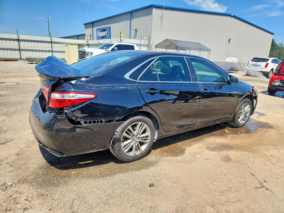 Photo 3 from auction – 2017 TOYOTA CAMRY with VIN 4T1BF1FK8HU355147