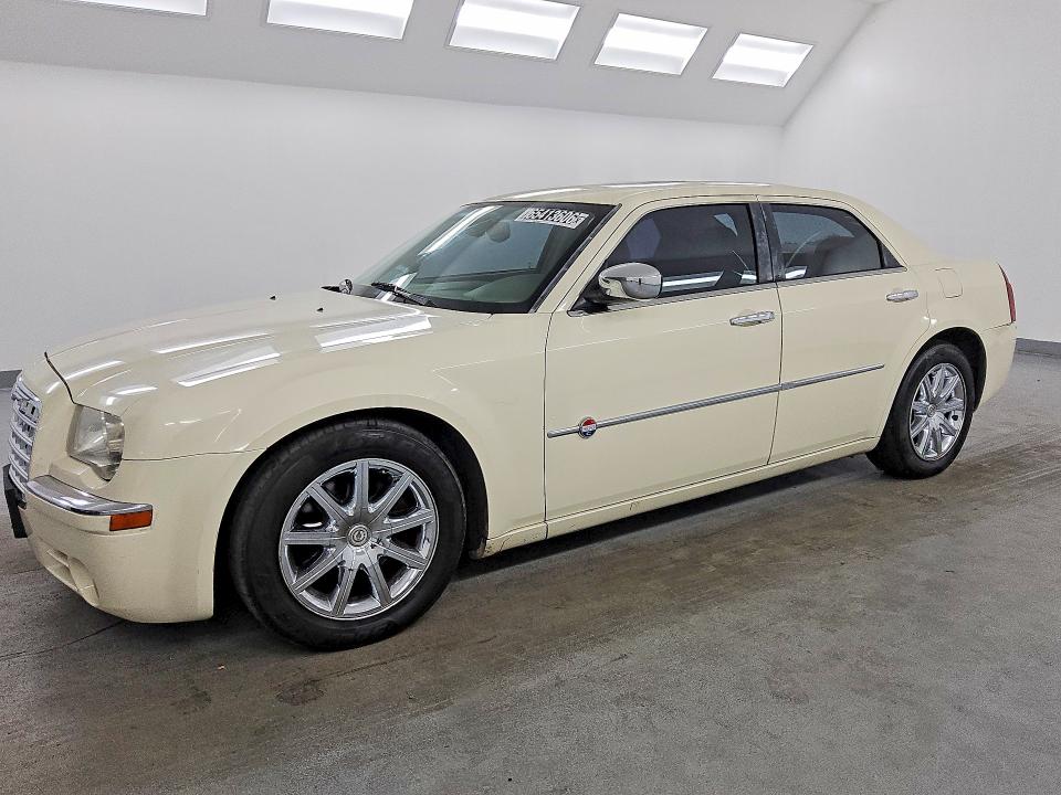 Снимка 1 от търг – 2007 CHRYSLER 300C с VIN 2C3LA63H17H830124