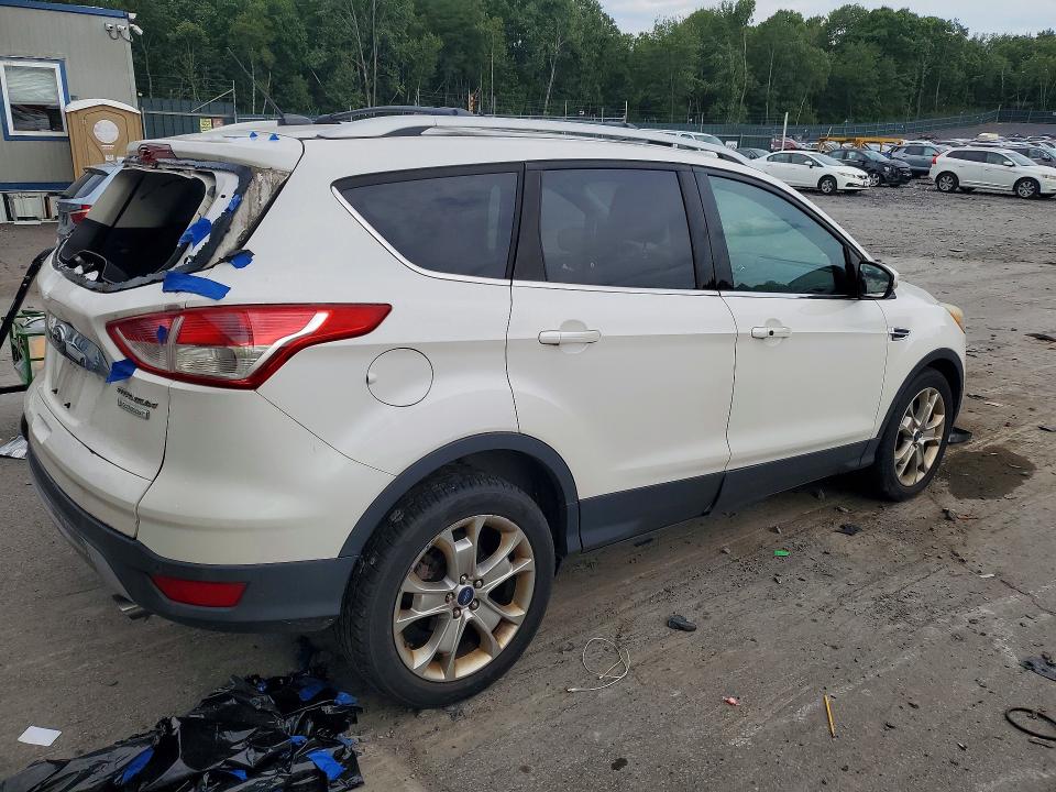 Photo 3 from auction – 2014 FORD ESCAPE with VIN 1FMCU0JX2EUC41258