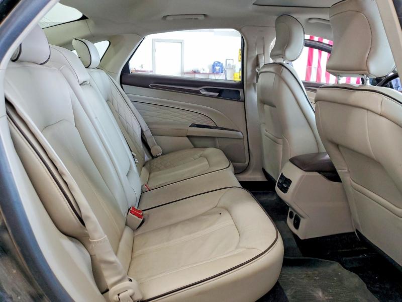 Photo 10 from auction – 2017 FORD FUSION with VIN 3FA6P0SU3HR336250