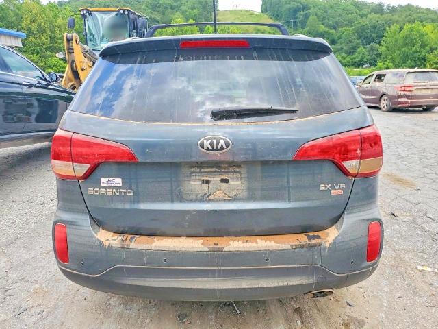 Photo 6 from auction – 2014 KIA SORENTO with VIN 5XYKUDA73EG482447
