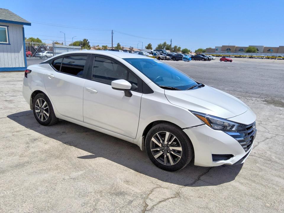 Photo 4 from auction – 2025 NISSAN VERSA with VIN 3N1CN8EV9SL847125