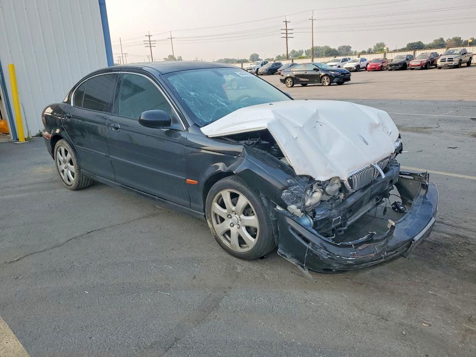 صورة رقم 4 من المزاد - 2004 JAGUAR X-TYPE مع VIN SAJEA51C74WD55554