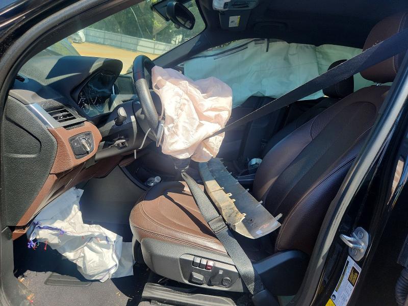 Photo 7 from auction – 2017 BMW X1 with VIN WBXHT3C31H5F74886