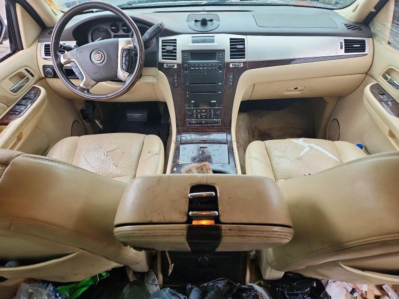 Photo 8 from auction – 2007 CADILLAC ESCALADE with VIN 1GYFK63837R156333