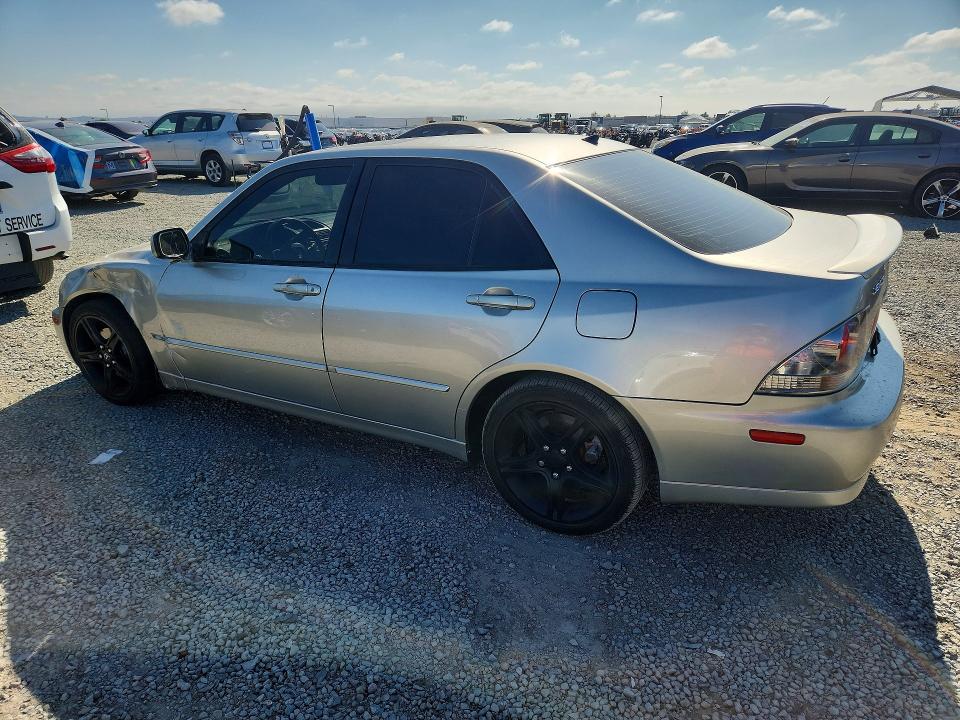 Photo 2 from auction – 2002 LEXUS IS 300 with VIN JTHBD192920064272