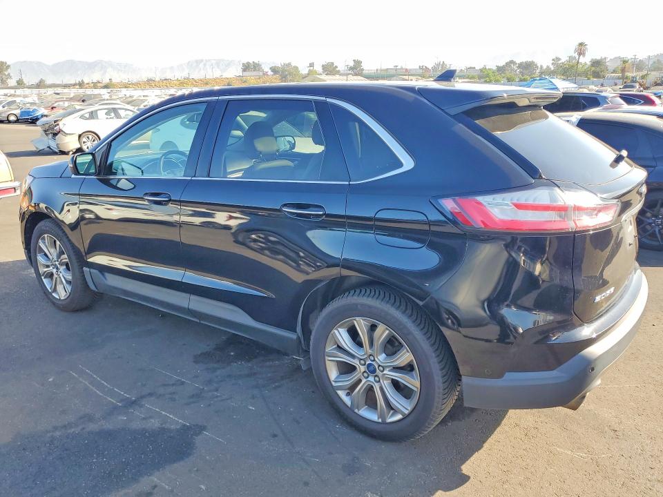 Photo 2 from auction – 2019 FORD EDGE with VIN 2FMPK3K98KBC02698