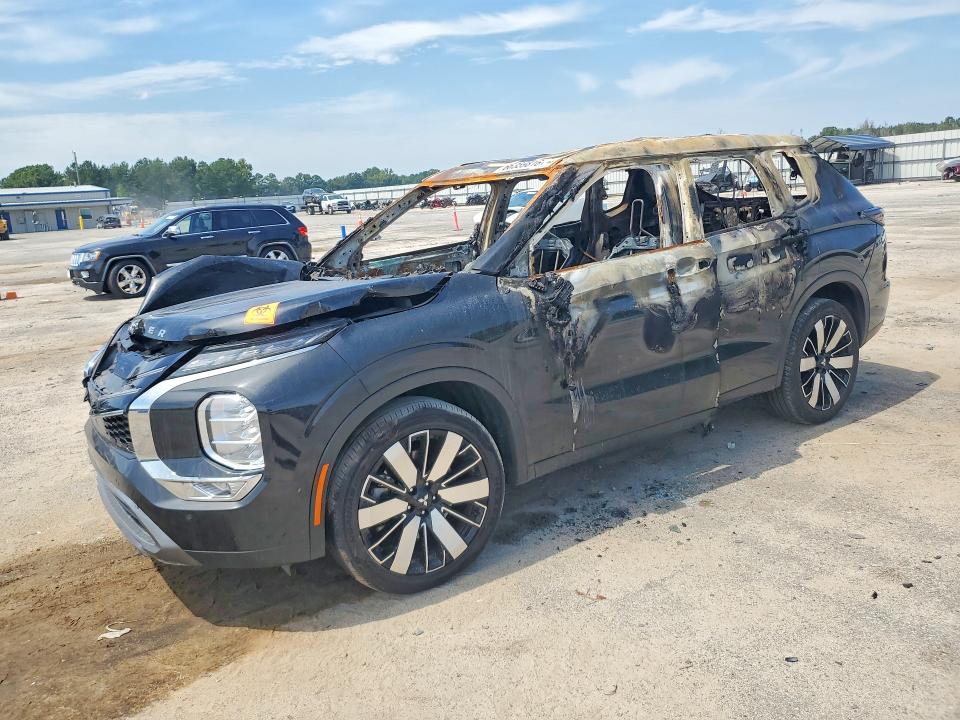 MITSUBISHI OUTLANDER 2025 z numerem VIN JA4J3VA87SZ022471 - Zdjęcie z aukcji