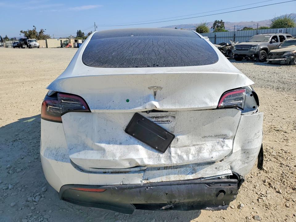Фото 6 с аукциона – 2023 TESLA MODEL Y с VIN 7SAYGDEE1PF747437
