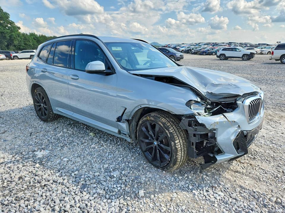 Foto 4 de la subasta – 2022 BMW X3 con VIN 5UX53DP07N9J77916