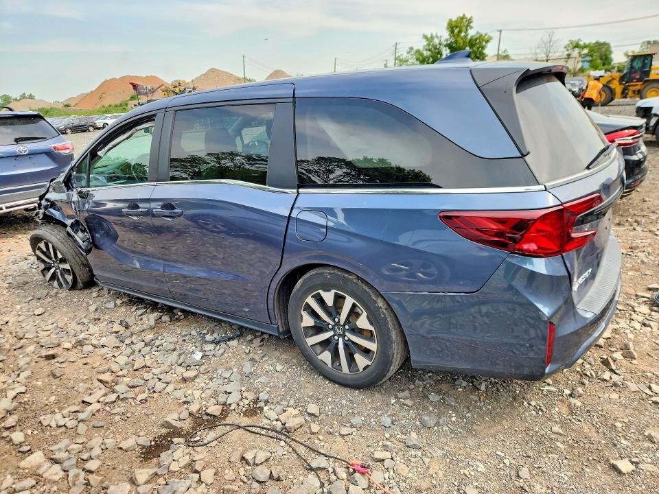 Photo 2 from auction – 2025 HONDA ODYSSEY with VIN 5FNRL6H60SB008016