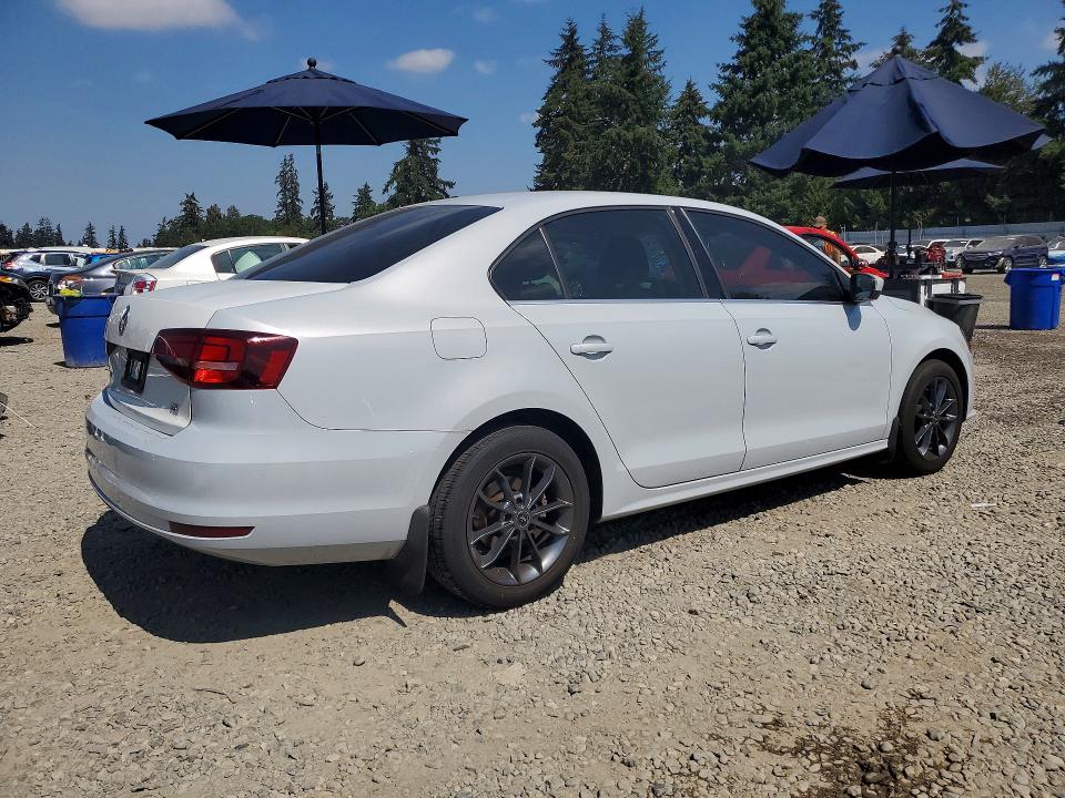 Photo 3 from auction – 2017 VOLKSWAGEN JETTA with VIN 3VW2B7AJ4HM384759