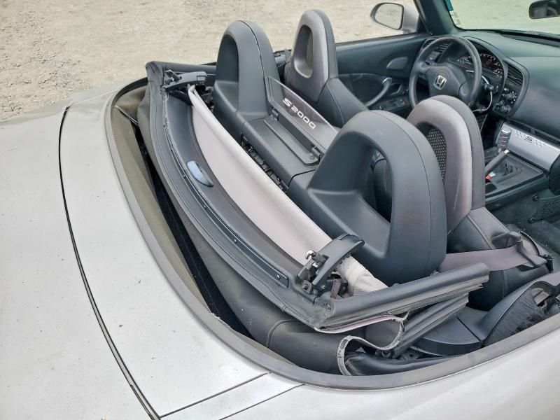 Foto 10 de la subasta – 2004 HONDA S2000 con VIN JHMAP21444T004049