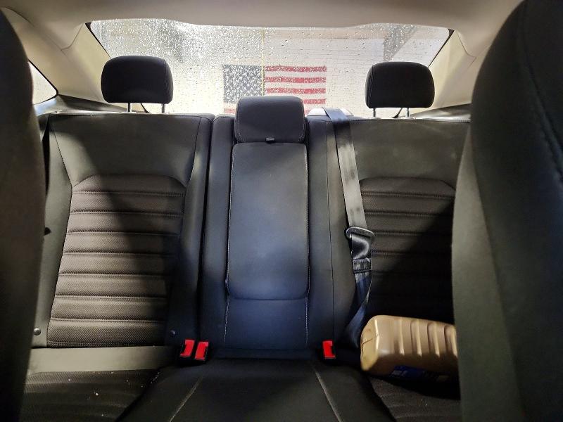 Photo 10 from auction – 2017 FORD FUSION with VIN 3FA6P0LU0HR385386
