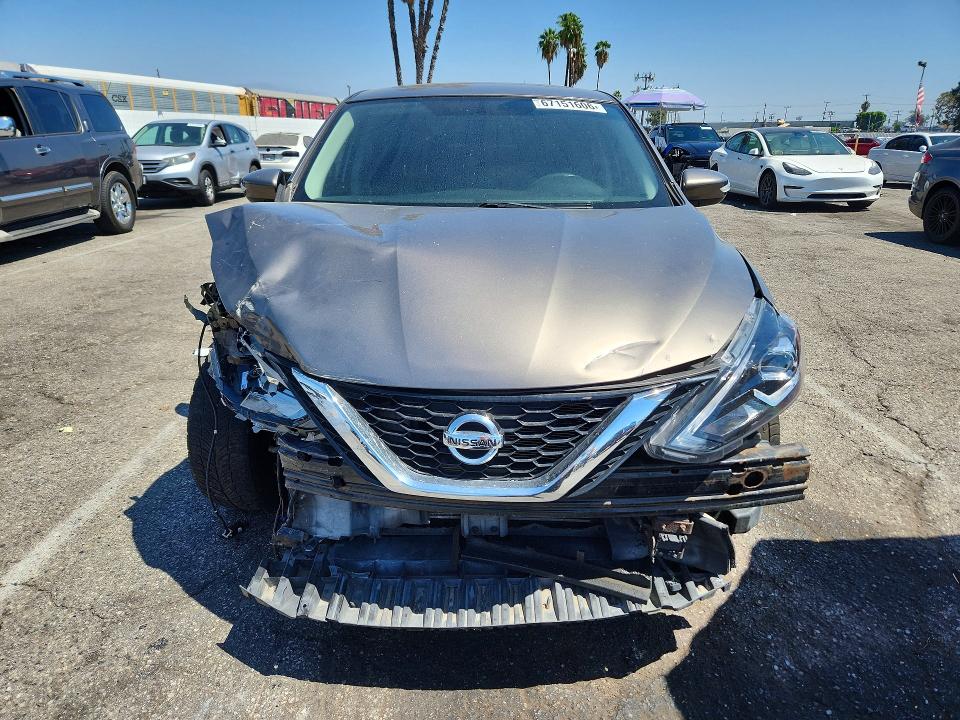Photo 5 from auction – 2016 NISSAN SENTRA with VIN 3N1AB7AP0GY339394