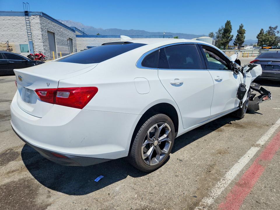 Photo 3 from auction – 2023 CHEVROLET MALIBU with VIN 1G1ZD5STXPF162279