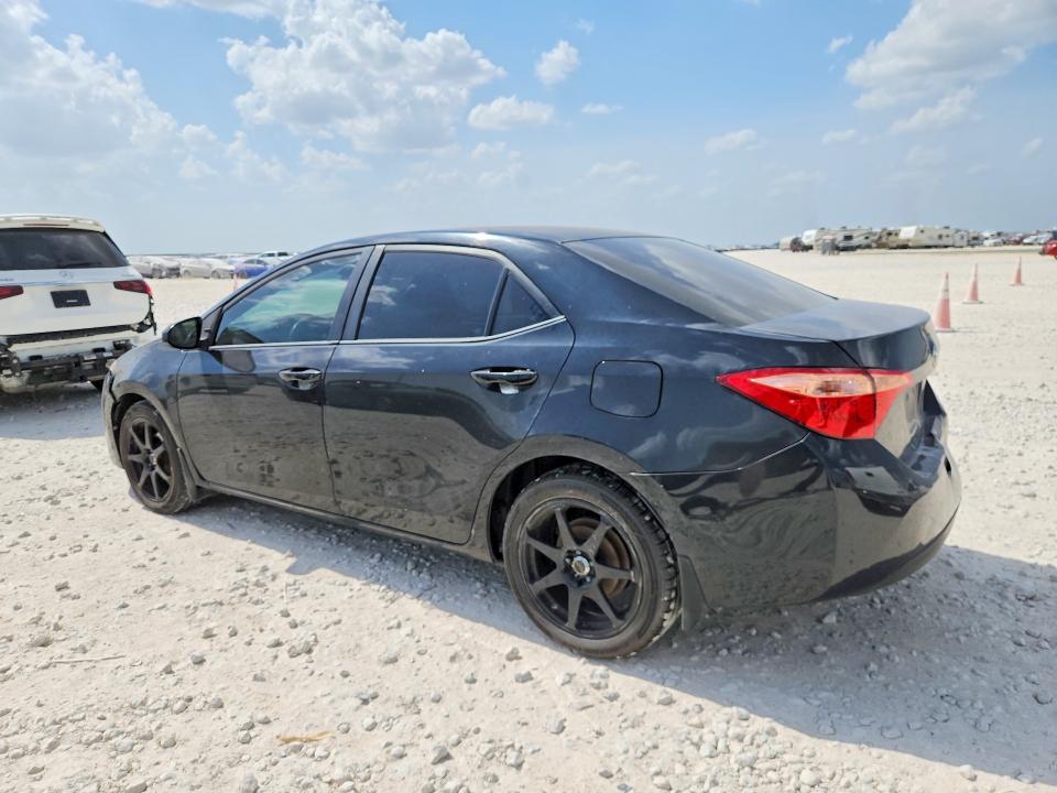 Photo 2 from auction – 2018 TOYOTA COROLLA with VIN 5YFBURHE9JP805987